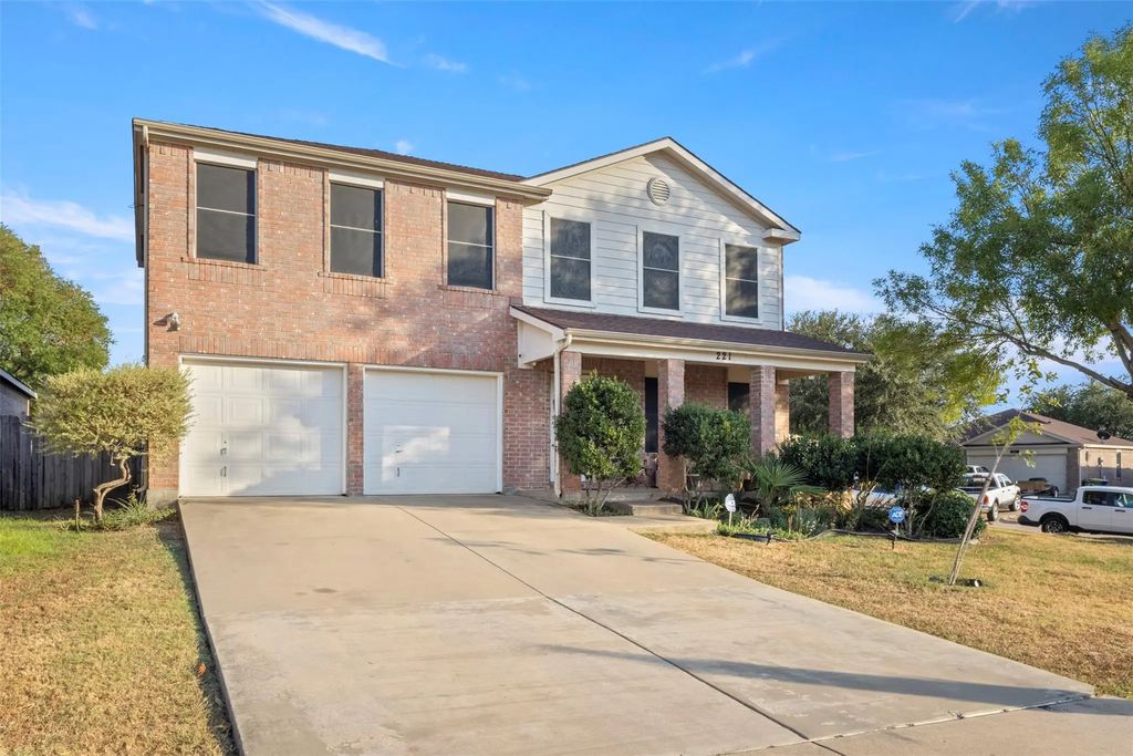 221 Pinecrest, Seagoville