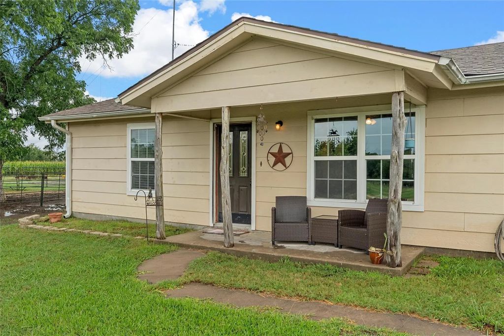 2851 Fm 339, Mount Calm