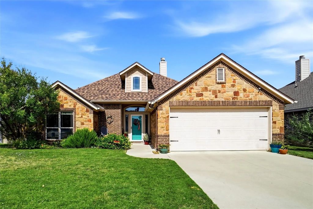 1832 Town Creek Circle, Weatherford