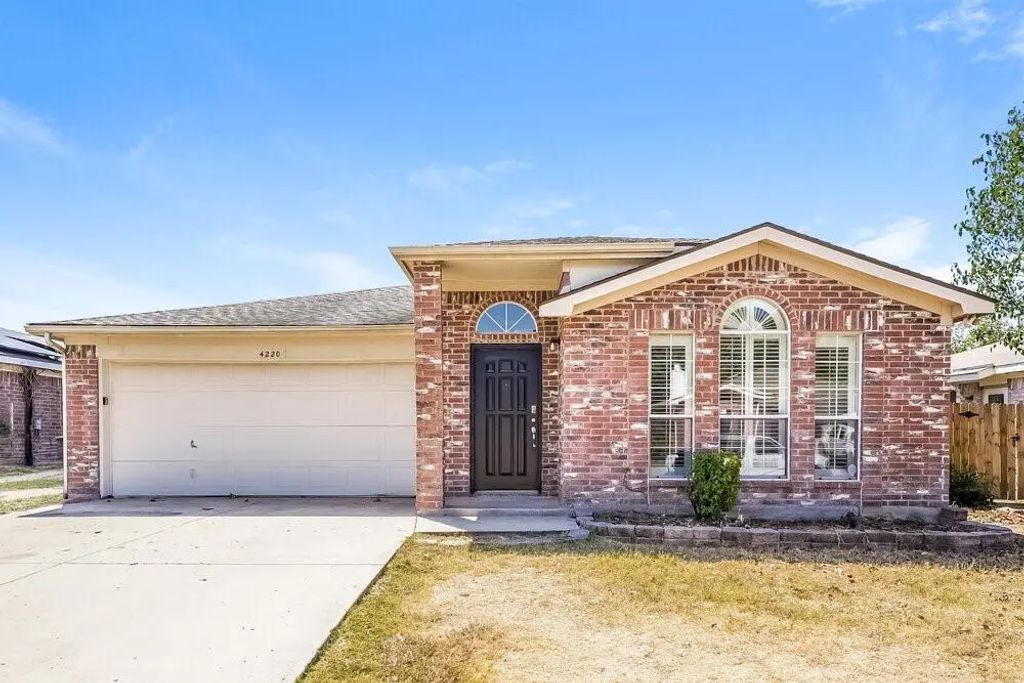 4220 Fernleaf Drive, Fort Worth