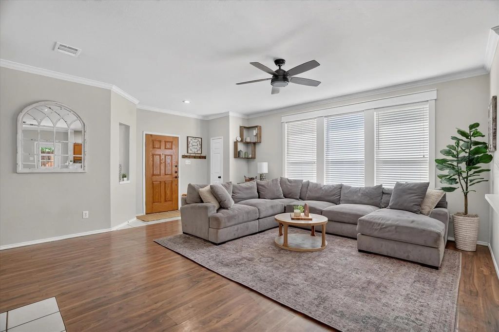 8425 Greylock Court, Fort Worth