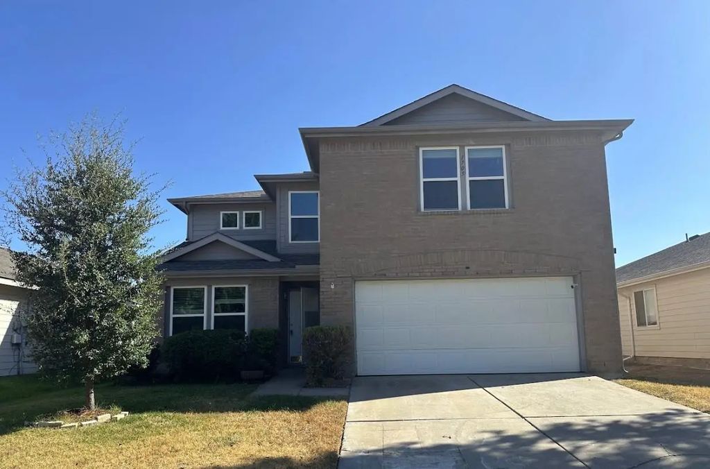 1705 Pin Oak Trail, Anna