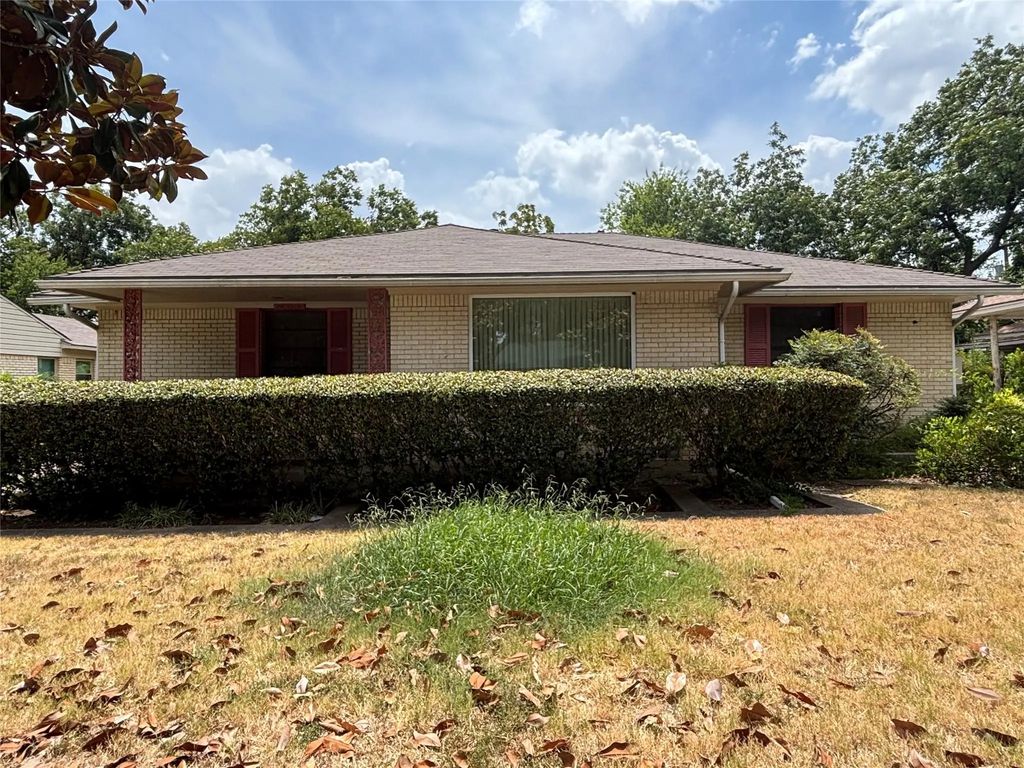1520 Sutter Street, Dallas
