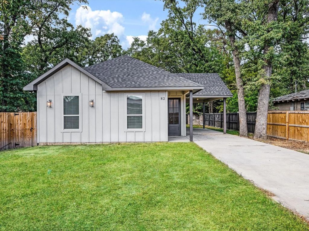82 Indian Harbor Drive, Mabank