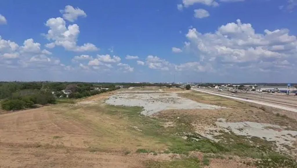 I -35 Highway, Gainesville