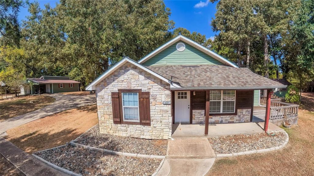 237 Lakeview Circle, Jefferson
