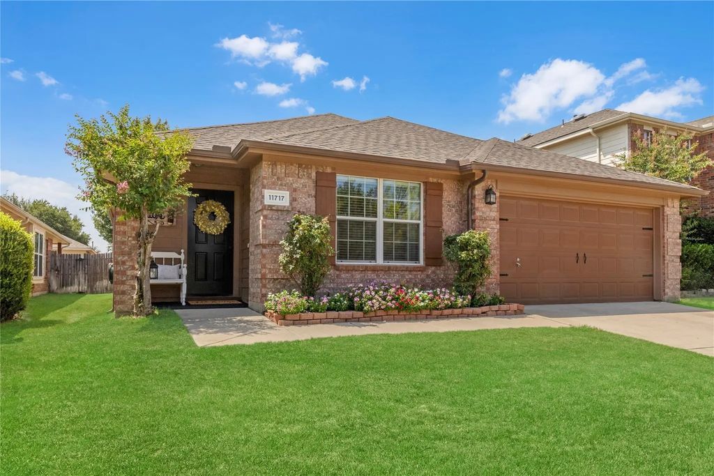 11717 Pinyon Pine Drive, Fort Worth