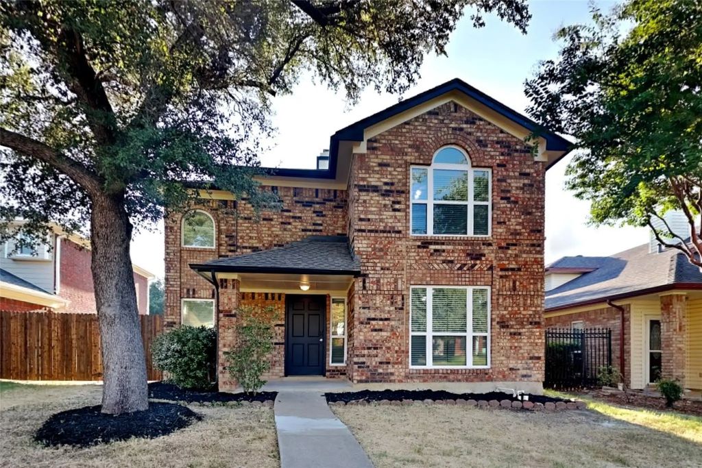 2924 Peninsula Way, Carrollton