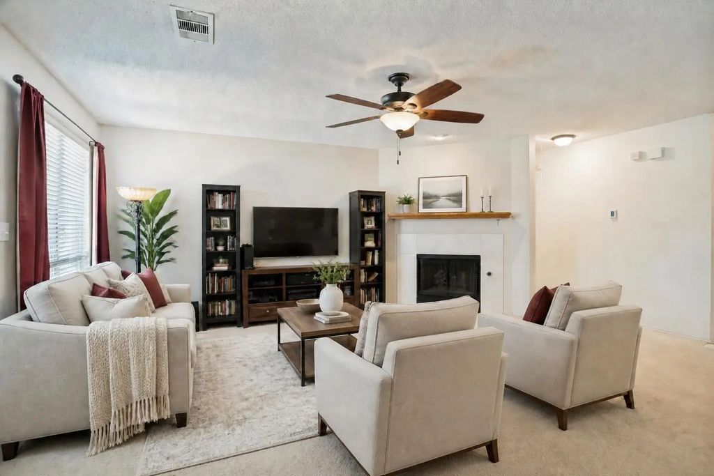 1411 Dearborn Road, Allen