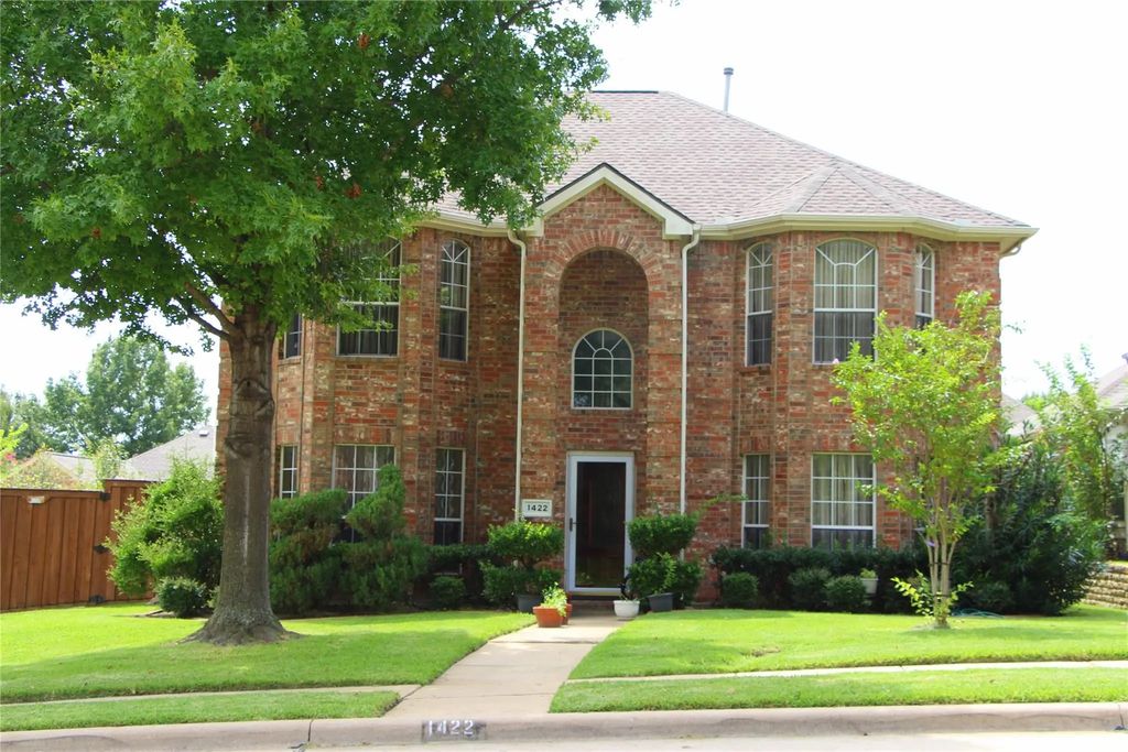 1422 Santa Fe Trail, Irving