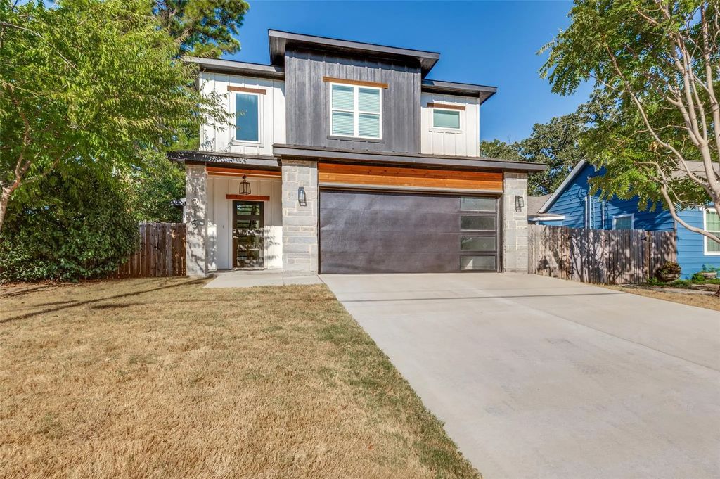 1315 Oak Knoll Drive, Haltom City