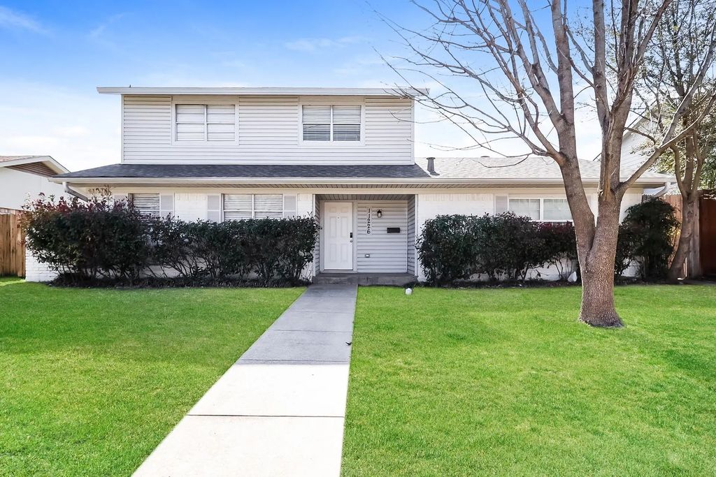 11226 Drummond Drive, Dallas