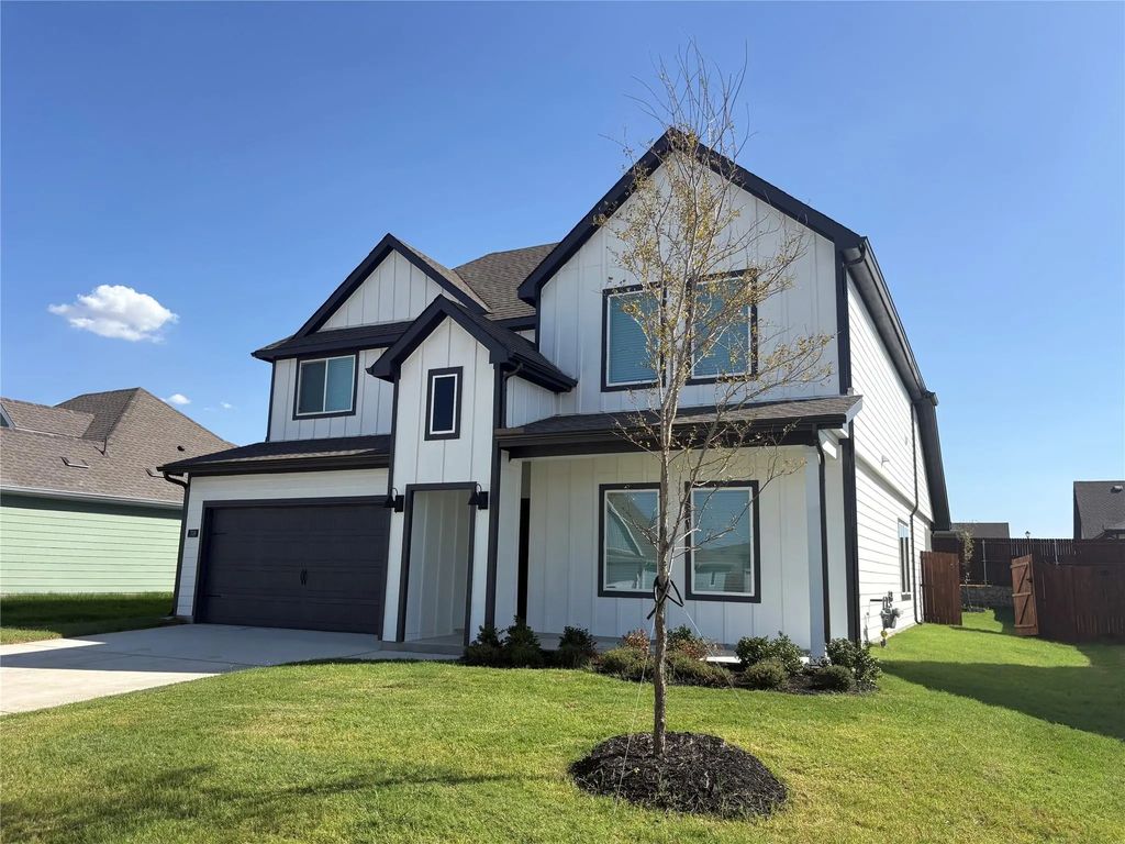 709 Sweet Pea Drive, Pilot Point