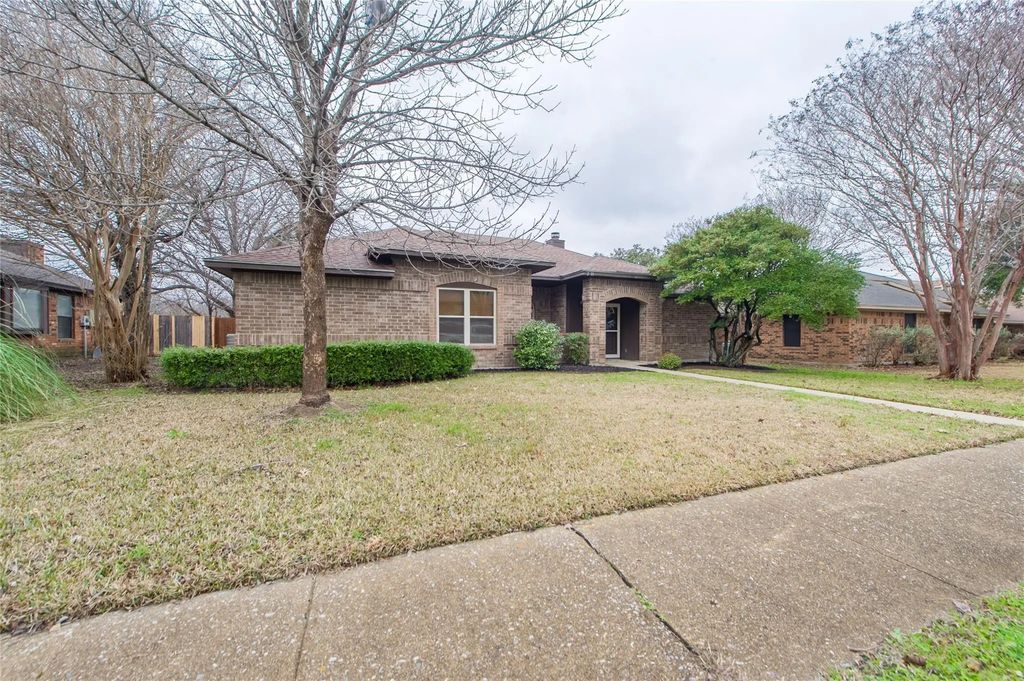 2901 Hampshire Drive, Garland