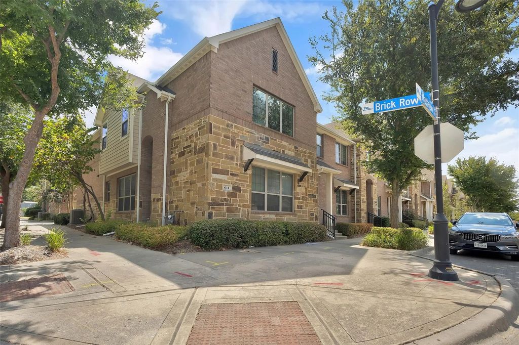 611 Matthew Place, Richardson