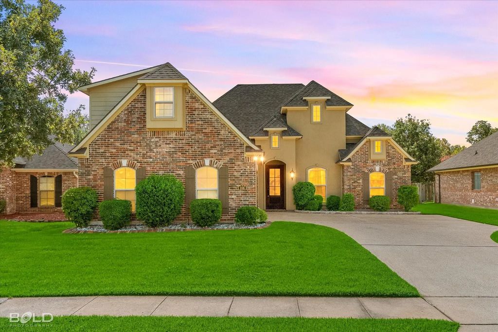 106 Devereaux Drive, Bossier City