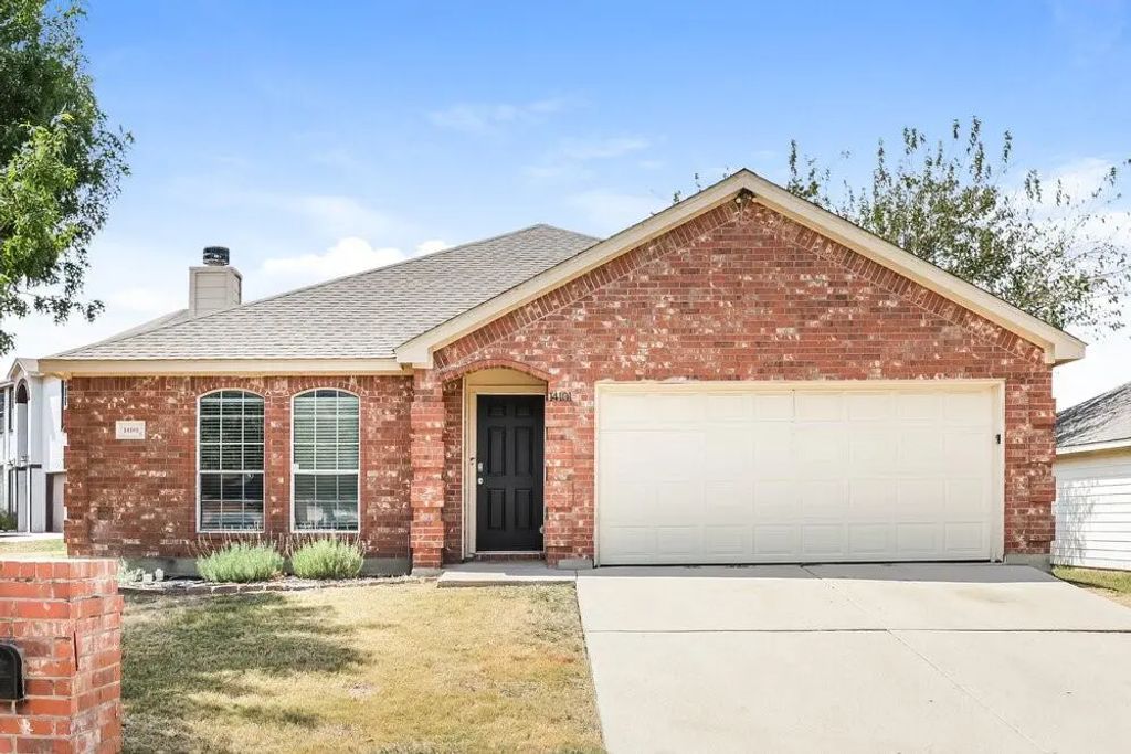 14101 Black Gold Trail, Fort Worth