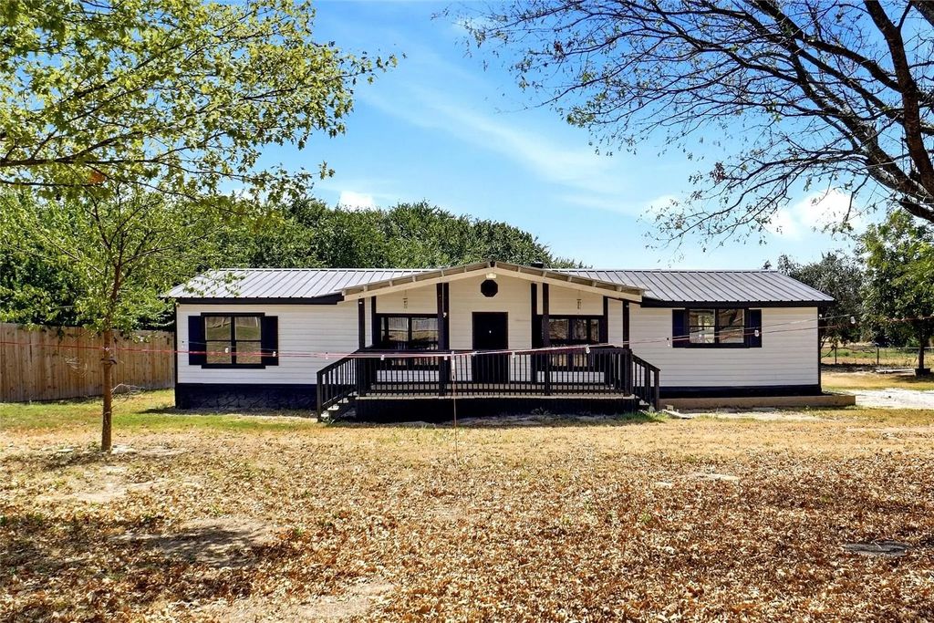 276 Wonder Drive, Springtown