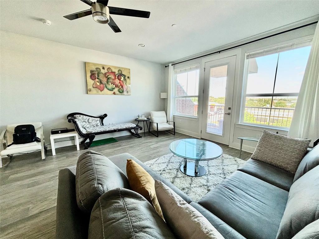 251 S Mill Street 340, Lewisville