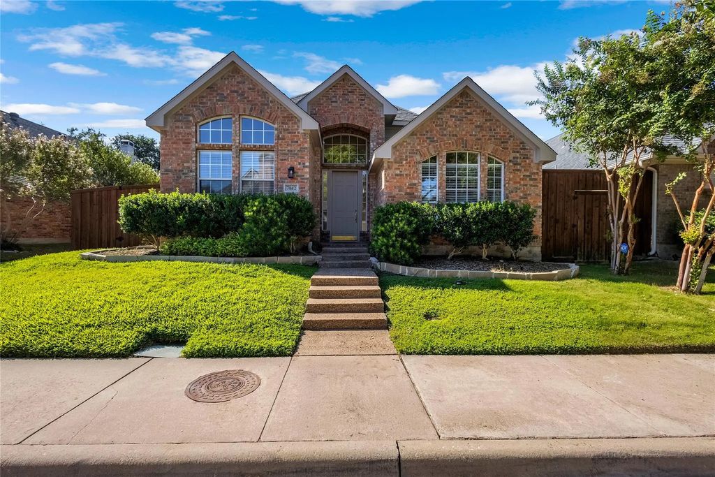 7042 Aspen Creek Lane, Dallas