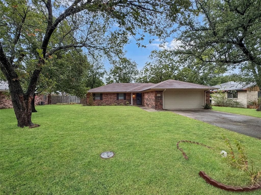 507 Quail Run Street, Greenville