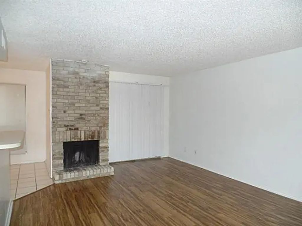 5840 Spring Valley 305, Dallas
