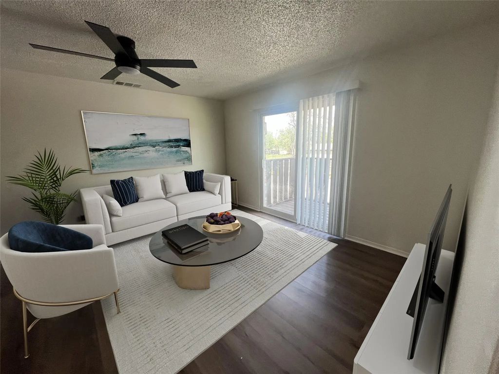 4639 Williams Road 215, Benbrook