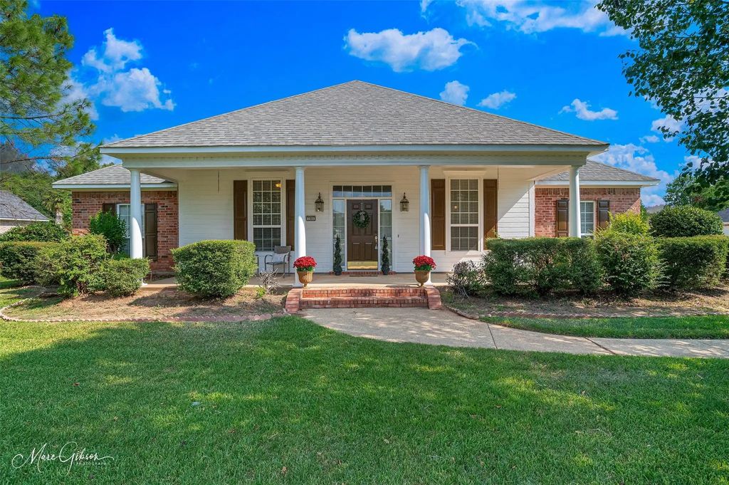 205 Tealwood Drive, Bossier City