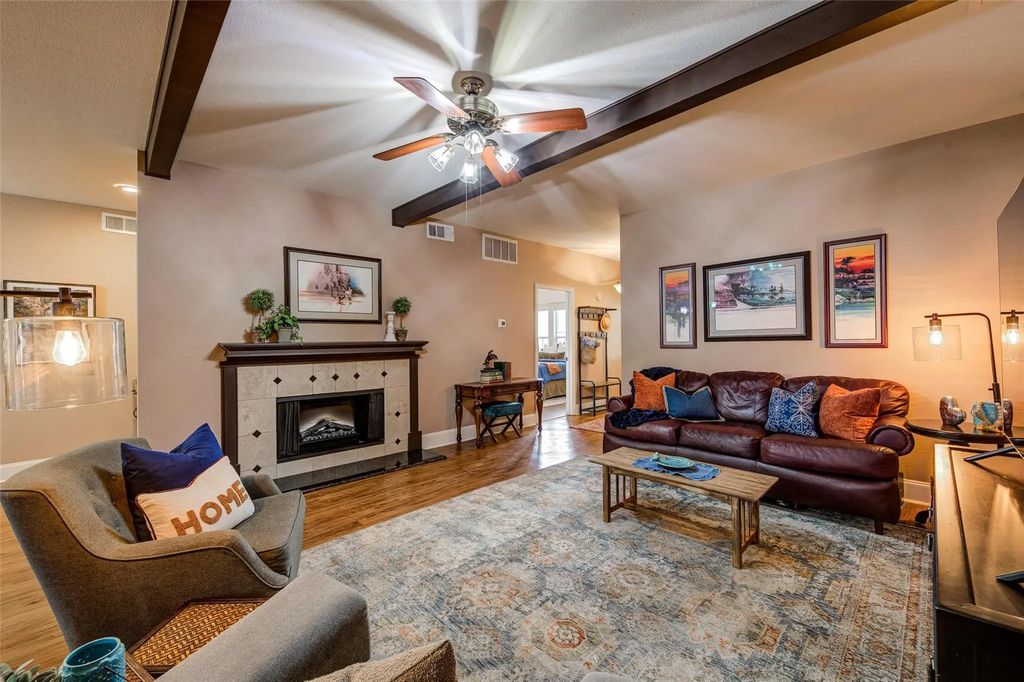 3602 Soft Wind Court, Grapevine