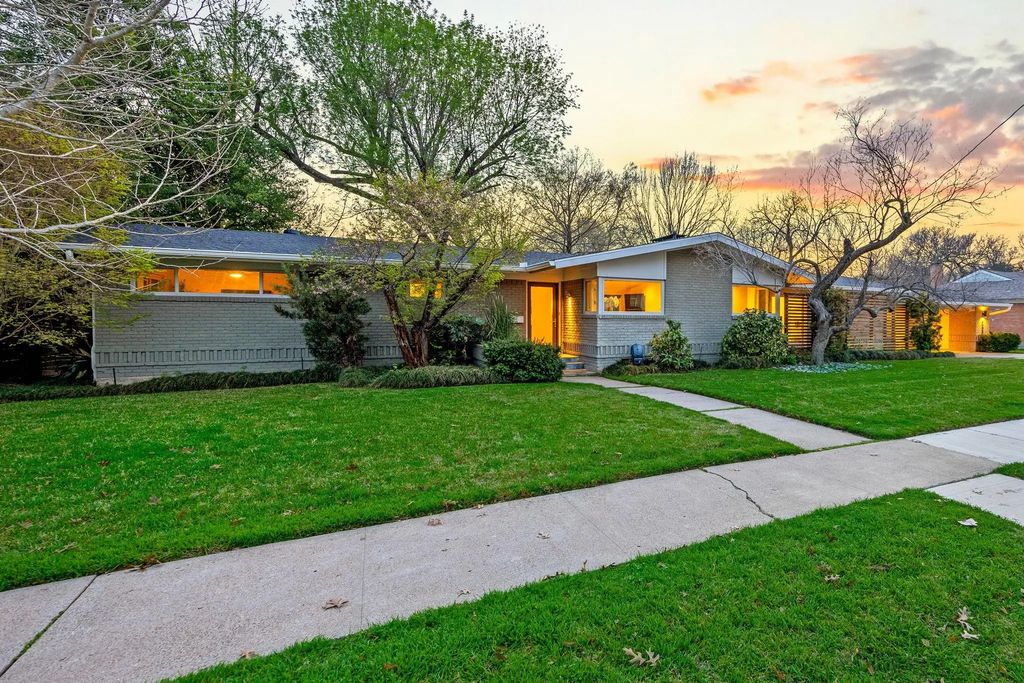 6631 Ridgemont Drive, Dallas