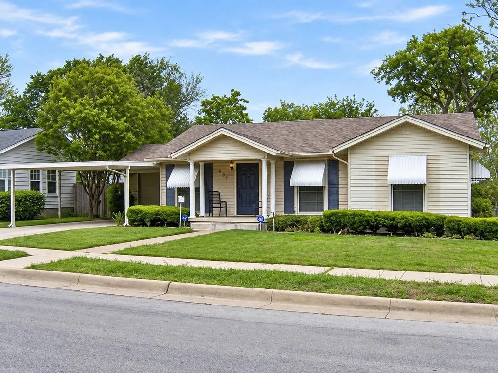 301 Washington Street, Garland