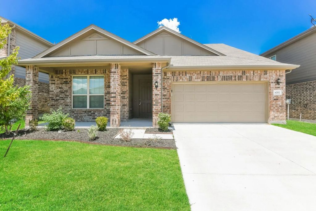 6252 Outrigger Road, Fort Worth