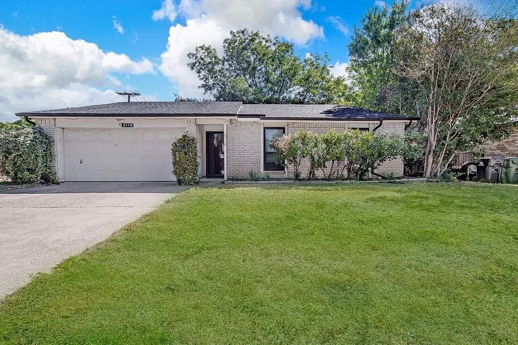 2119 Lavon Creek Lane, Arlington