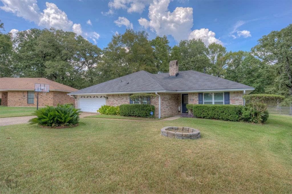 6216 N Windermere Drive, Shreveport