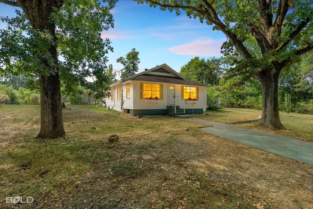 2054 La 2 Highway, Plain Dealing
