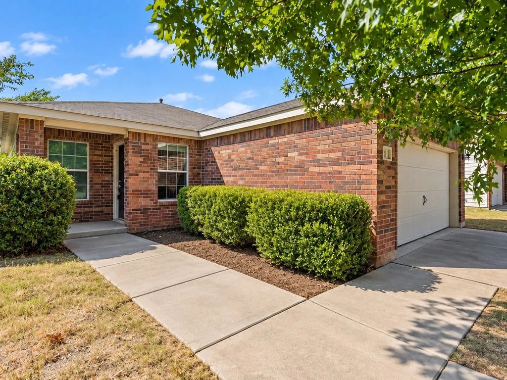613 Misty Mountain Drive, Fort Worth
