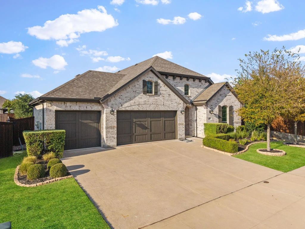 1506 Red Rose Trail, Celina