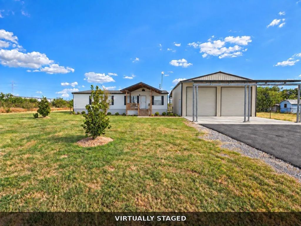 1400 E County Road 109, Venus