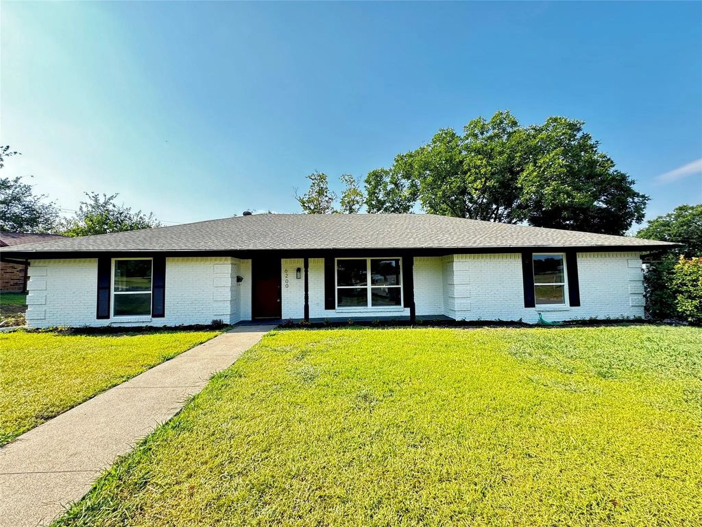 6200 Wrigley Way, Fort Worth