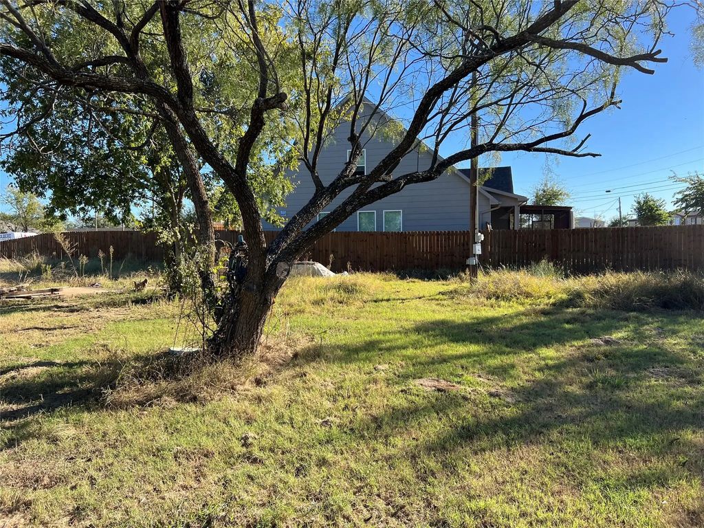 5601 Belaire Circle, Granbury