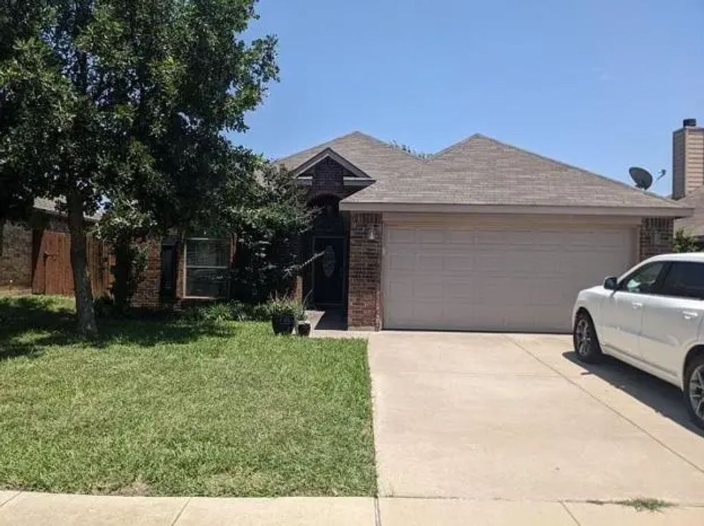 9520 Tomahawk Trail, Fort Worth
