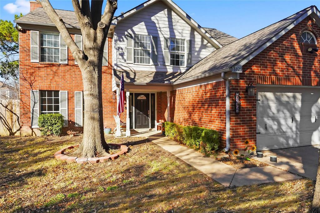 5329 Grand Mesa Drive, Fort Worth