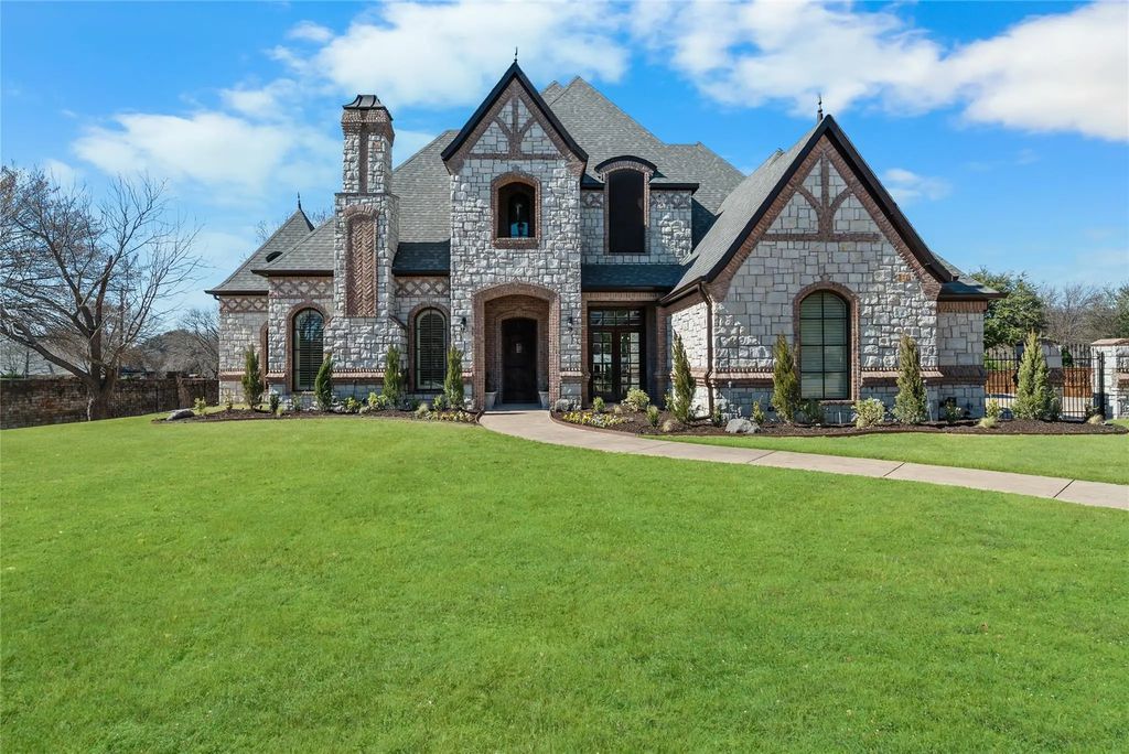 4900 Rockrimmon Court, Colleyville