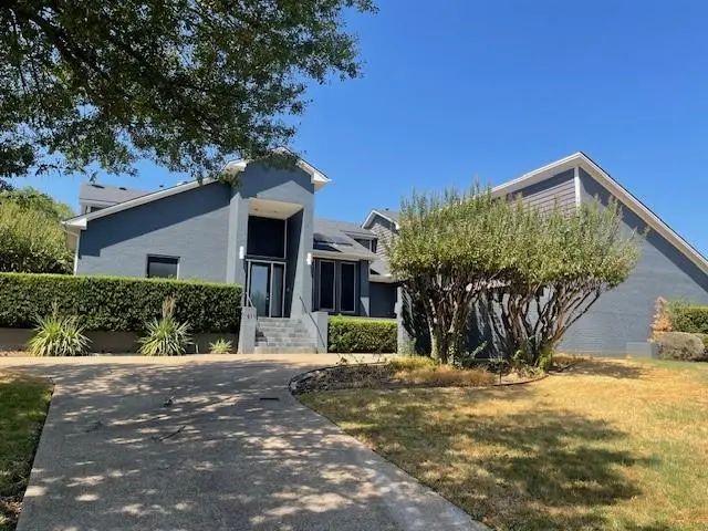 811 Turnberry Drive, Mansfield