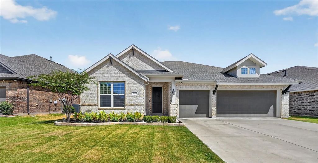 5408 High Pointe Drive, Haltom City