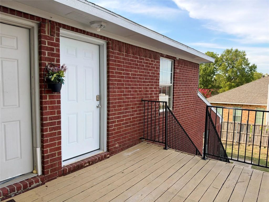 226 N Sixth, Wills Point