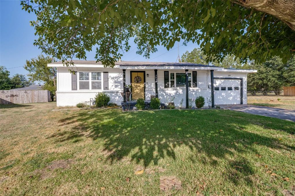 2506 Johnson Circle, Caddo Mills