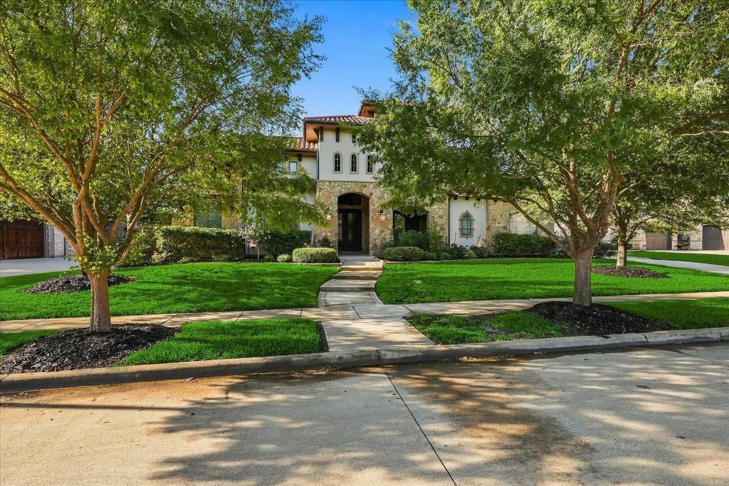 413 Saint Tropez Drive, Southlake