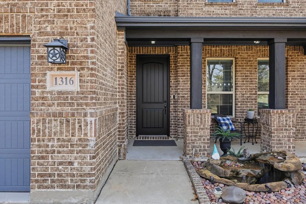1316 Realoaks Drive, Fort Worth