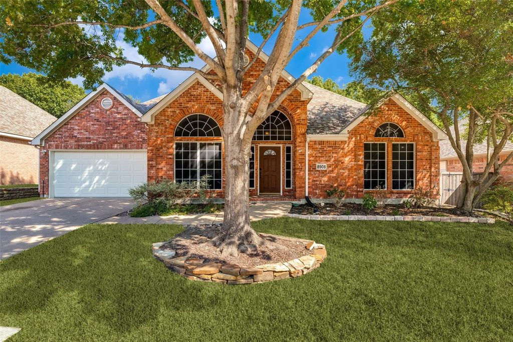 8908 Aplamado Drive, McKinney